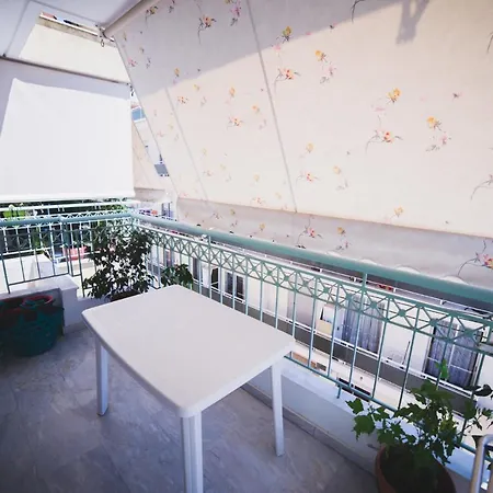 Apartment On Nikaias 5c *