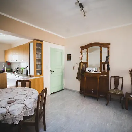 On Nikaias 5c Apartment Patras